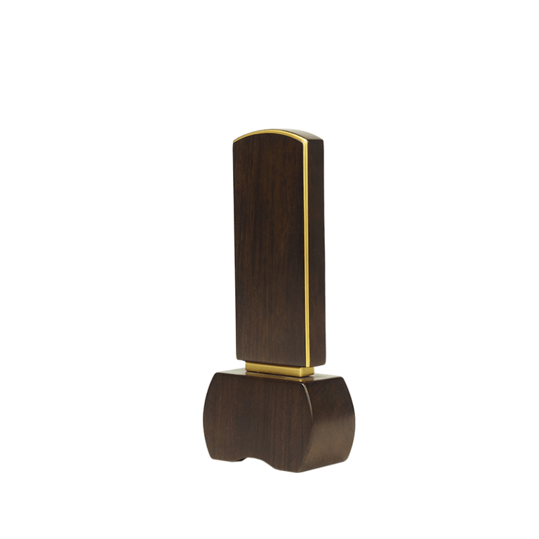 i-i-004